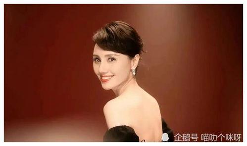 娱乐圈十大明星吃瓜图片,娱乐圈十大明星“瓜田”奇遇记